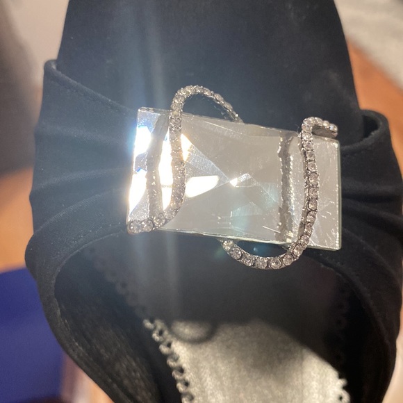 Versani Shoes - Picture 14 of 17